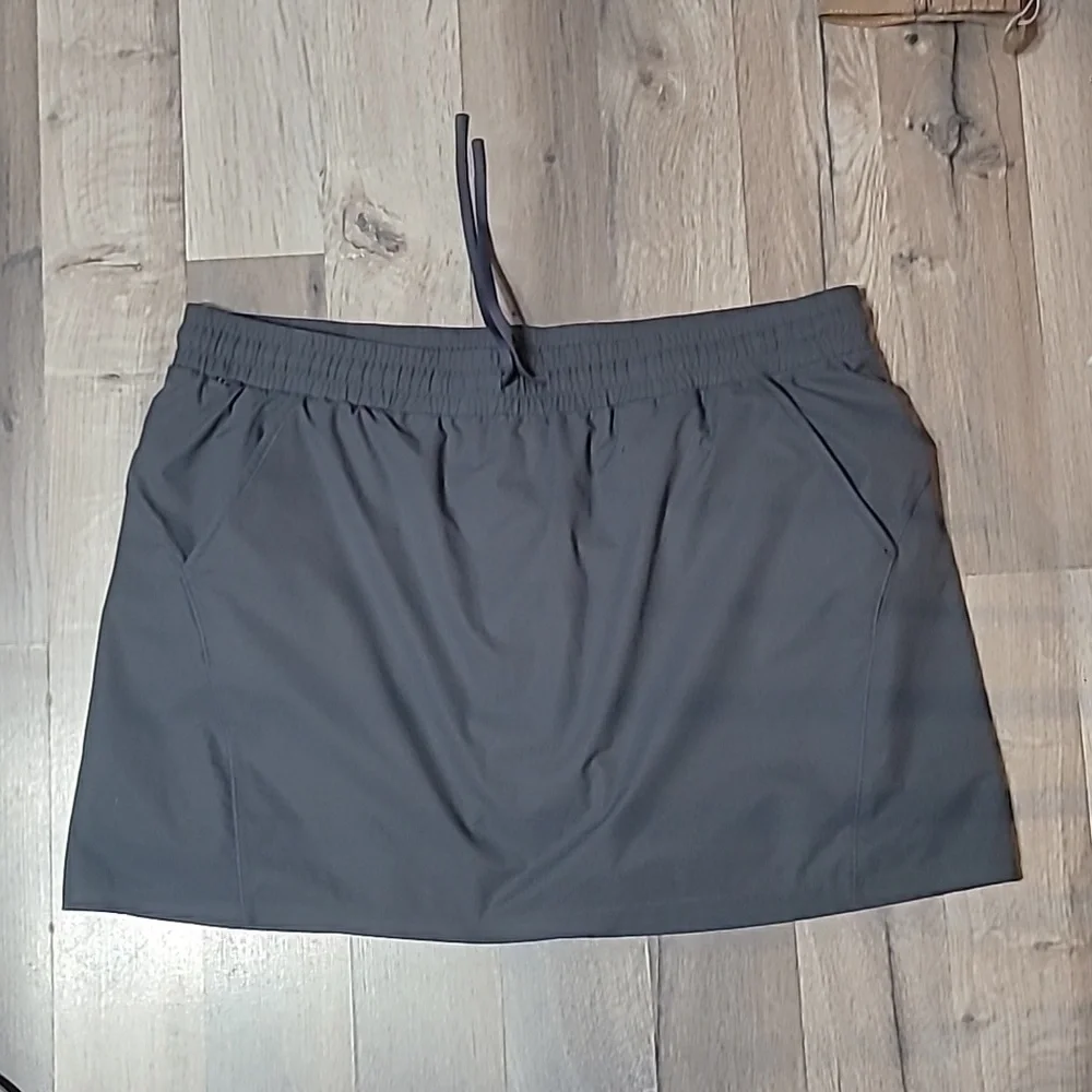 Title Nine Womens‎ Scout Ripstop Skort in Grey Size XL Like New - Picture 3 of 7